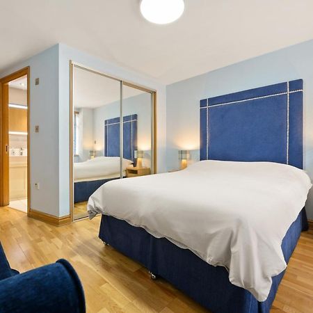 Lovely 2 Double Bedroom Flat With Patio Манчестер Экстерьер фото